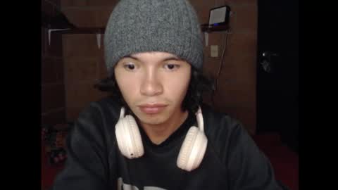 milesxoxo6969 online show from September 21, 5:09 am