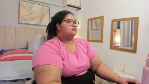 Snapshot of miley_colins0 chatting on October 30, 11:05 pm Miley online show from October 30, 11:05 pm