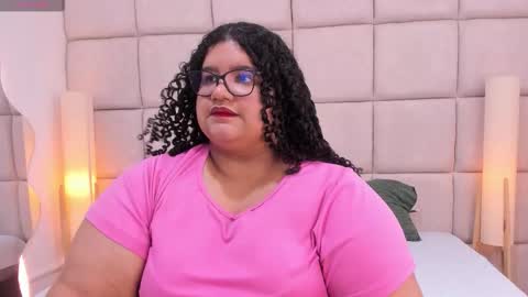 Snapshot of miley_colins0 chatting on November 3, 9:05 pm Miley online show from November 3, 9:05 pm