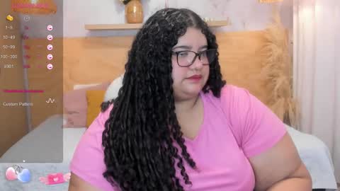 Snapshot of miley_colins0 chatting on November 22, 12:59 pm Miley online show from November 22, 12:59 pm