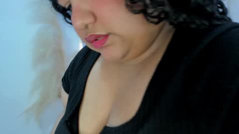 Snapshot of miley_colins0 chatting on November 25, 7:58 pm Miley online show from November 25, 7:58 pm