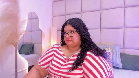 Snapshot of miley_colins0 chatting on November 27, 7:27 pm Miley online show from November 27, 7:27 pm