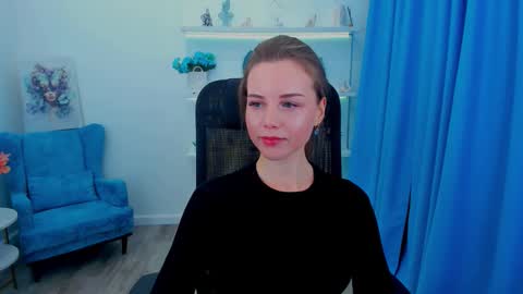 Snapshot of mileygloss chatting on November 17, 11:27 am mileygloss online show from November 17, 11:27 am