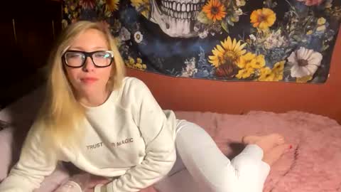 milf4everjenna online show from February 6, 3:33 am