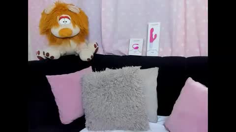 Snapshot of milf_bigass_ chatting on November 20, 1:00 pm Antonella online show from November 20, 1:00 pm