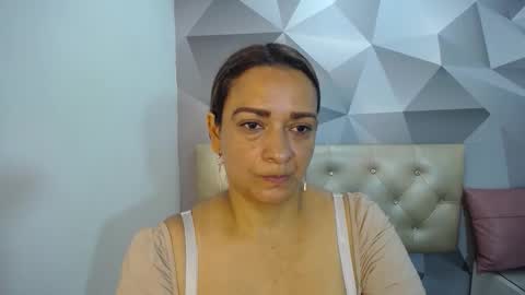 milf_hugeboobs online show from November 13, 10:47 am