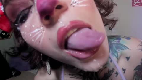 Isabella online show from December 27, 12:45 pm