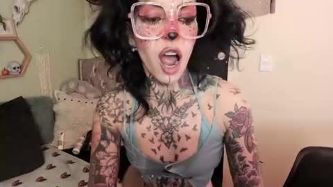 Snapshot of milf_onlyseduction chatting on July 9, 1:59 pm Isabella online show from July 9, 1:59 pm