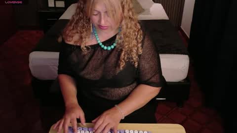  Arlet  online show from April 15, 1:07 pm