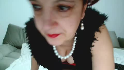 Milfsupreme online show from February 14, 9:21 pm