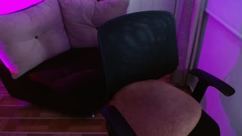Snapshot of milfrosalie chatting on September 11, 11:16 pm Rosalie online show from September 11, 11:16 pm