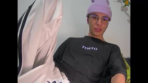 militoveruss2 online show from March 3, 10:32 am