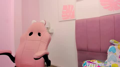 Snapshot of milk_zafira chatting on November 16, 1:55 am milk_zafira online show from November 16, 1:55 am