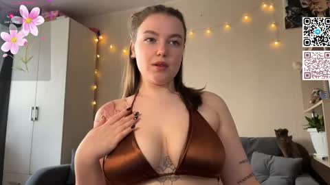 KiteNext stream  0300-0900UTS5 online show from April 19, 2:55 am