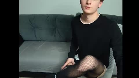 MilkRay online show from March 7, 7:05 pm