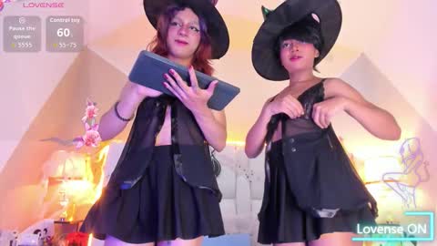 Snapshot of milkwhore1 chatting on October 30, 9:15 pm Michelle online show from October 30, 9:15 pm