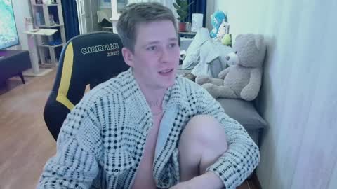 Mark and Elsa  online show from March 29, 2:33 am