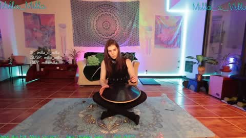 milla_milla online show from January 1, 9:17 am