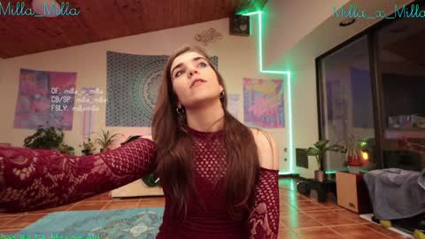 milla_milla online show from January 17, 4:57 pm