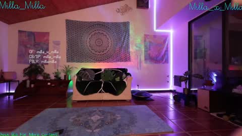 milla_milla online show from January 23, 1:19 am