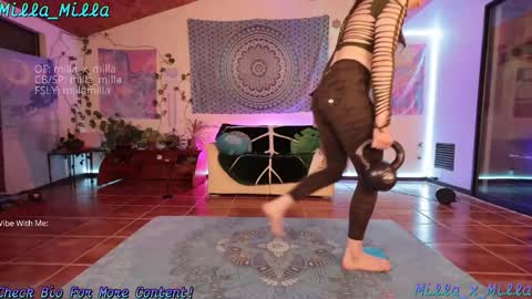 milla_milla online show from February 28, 6:25 am