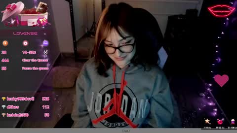 millandiux online show from February 23, 4:17 am