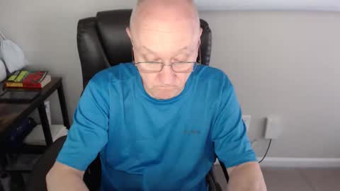 millenium0129 online show from April 15, 6:37 pm