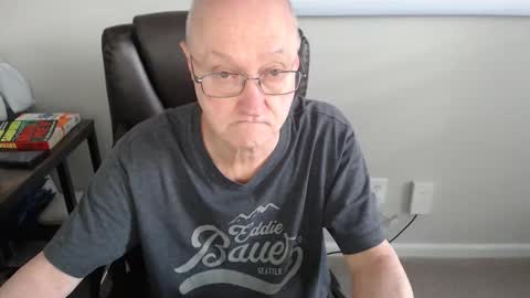 millenium0129 online show from April 20, 6:09 pm