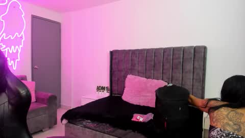 Snapshot of miller_silvana chatting on February 20, 12:05 pm miller_silvana online show from February 20, 12:05 pm