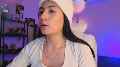 miller_vanessa_ online show from March 9, 9:30 pm