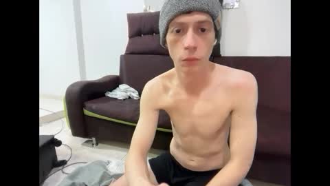 Snapshot of millerjdm chatting on October 6, 11:46 pm SlimnHungOH online show from October 6, 11:46 pm