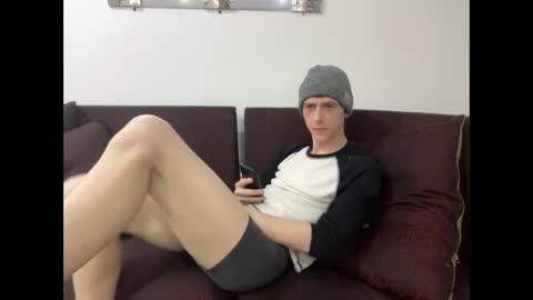 Snapshot of millerjdm chatting on October 11, 9:46 pm SlimnHungOH online show from October 11, 9:46 pm