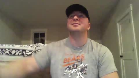 Snapshot of millertimenow34 chatting on January 8, 2:14 am millertime feet bigcock hairy straight muscles online show from January 8, 2:14 am