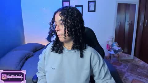 Snapshot of millie_lamar chatting on October 30, 5:02 pm online show from October 30, 5:02 pm