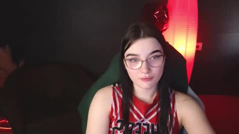 Snapshot of milliedoll chatting on March 1, 6:46 am Millie online show from March 1, 6:46 am