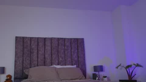 Snapshot of milliejhonson chatting on September 16, 11:33 am Mila online show from September 16, 11:33 am