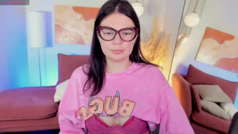 Welcome My name is Tina online show from February 6, 1:25 pm