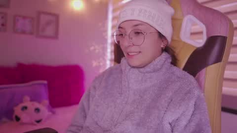 MILLY online show from April 17, 7:28 pm