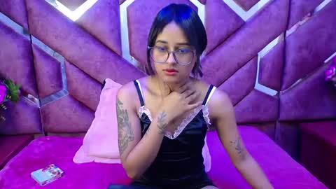 Snapshot of milly_print chatting on February 1, 6:32 am Milly Print online show from February 1, 6:32 am