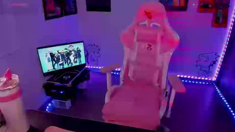 Monkey D Maddie online show from September 24, 1:31 am