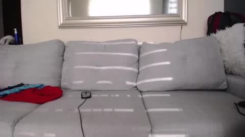 miloslove online show from September 22, 12:40 pm