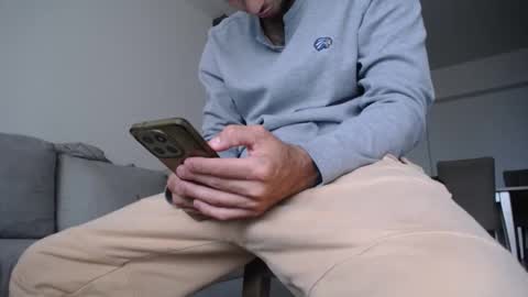 miloslove online show from February 25, 12:26 pm