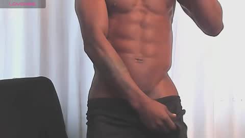 Snapshot of miltonn_jakee chatting on January 31, 8:43 pm Miltonn online show from January 31, 8:43 pm
