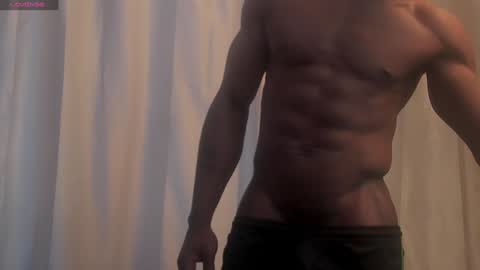 Snapshot of miltonn_jakee chatting on February 4, 10:34 pm Miltonn online show from February 4, 10:34 pm