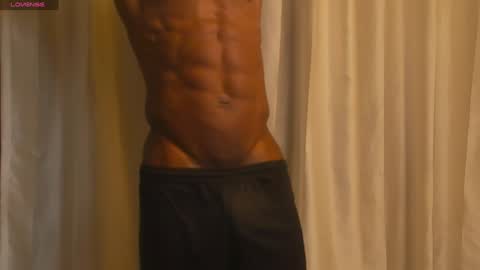 Snapshot of miltonn_jakee chatting on February 5, 11:50 pm Miltonn online show from February 5, 11:50 pm
