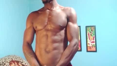 Snapshot of miltonn_jakee chatting on September 20, 7:59 pm Miltonn online show from September 20, 7:59 pm