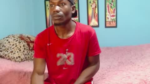 Snapshot of miltonn_jakee chatting on October 20, 12:22 am Miltonn online show from October 20, 12:22 am