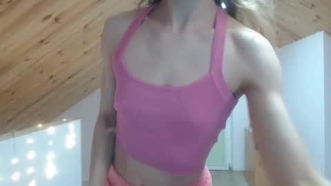 milusea online show from January 3, 1:47 pm