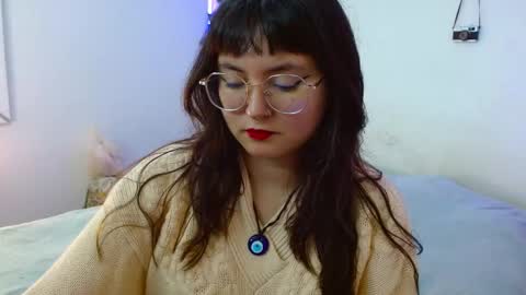 mily_baker online show from January 15, 11:19 pm