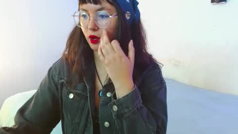 mily_baker online show from February 21, 6:59 pm